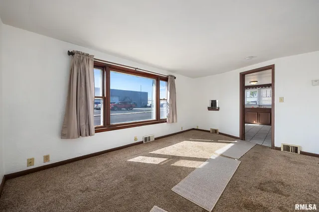 $90,000 | 1423-1425 South 13th Street, Pekin, IL 61554