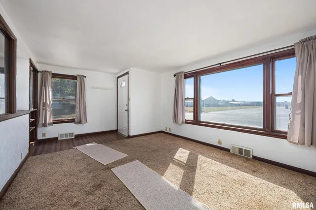 $90,000 | 1423-1425 South 13th Street, Pekin, IL 61554