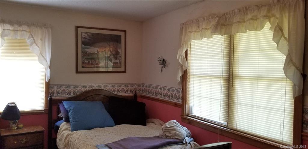 195 Scottdale Road Canton, NC 28716 - Photo 21 of 32