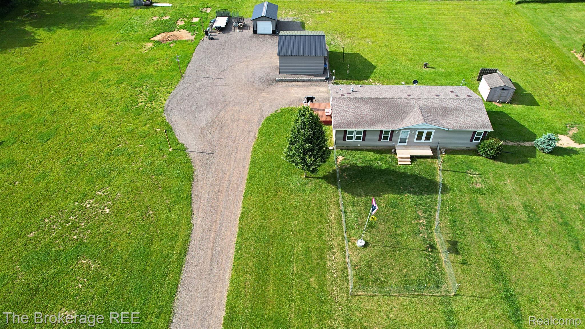 3865 Castle Road North Branch, MI 48461 - Photo 33 of 37 Gallery Image 33