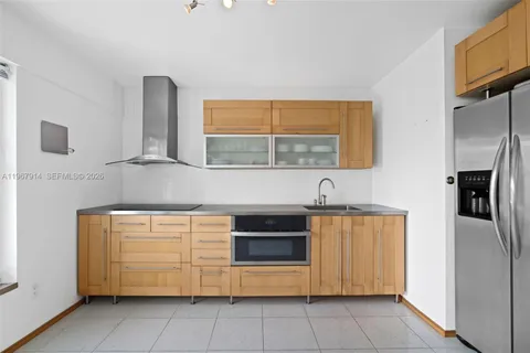 $549,000 | 1455 West Avenue, Unit 903, Miami Beach, FL 33139