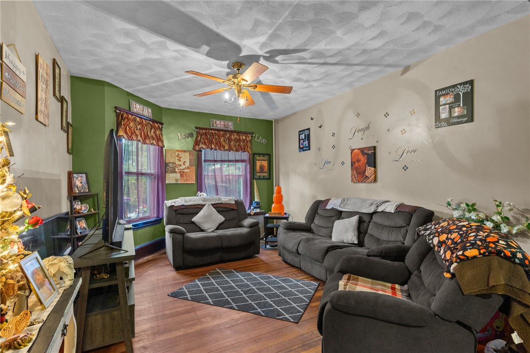 207 Highland Street Woonsocket, RI 02895 - Photo 22 of 38 207 Highland St Woonsocket RI