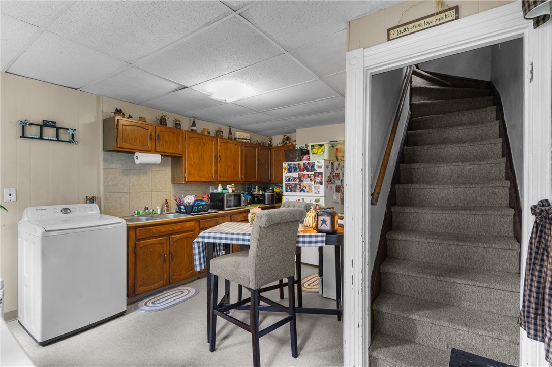 207 Highland Street Woonsocket, RI 02895 - Photo 29 of 38 207 Highland St Woonsocket RI