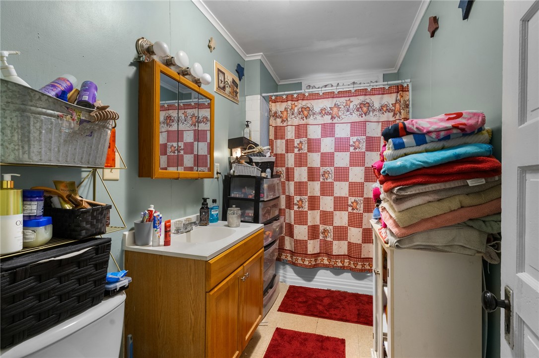 207 Highland Street Woonsocket, RI 02895 - Photo 33 of 38 207 Highland St Woonsocket RI