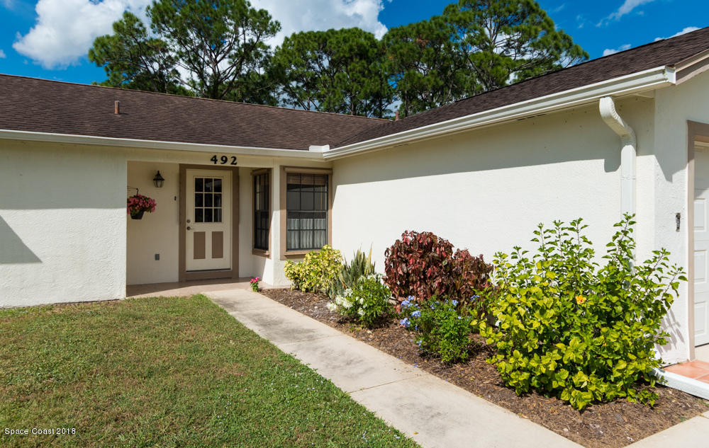 492 Warrington Road Southwest Palm Bay, FL 32908 - Photo 2 of 18 Entry way.