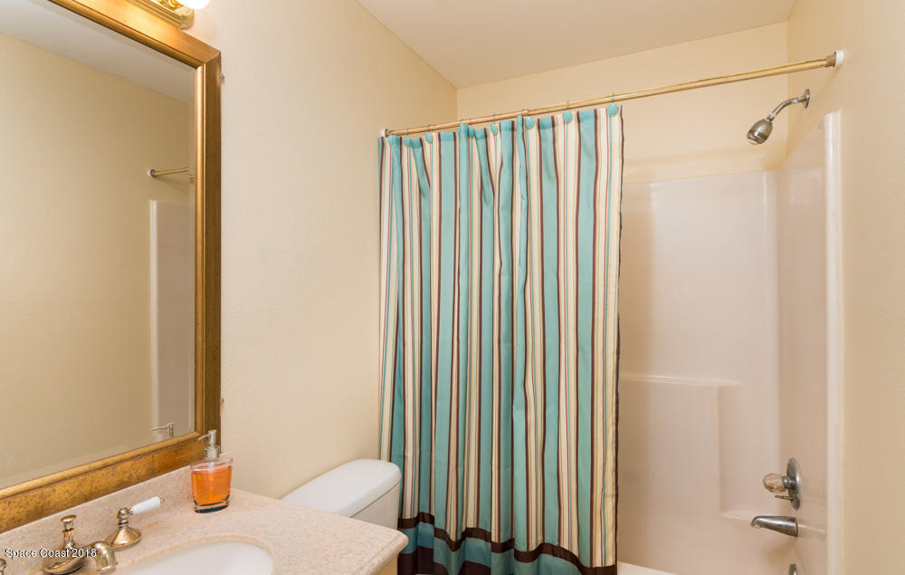 492 Warrington Road Southwest Palm Bay, FL 32908 - Photo 17 of 18 Hall bath.
