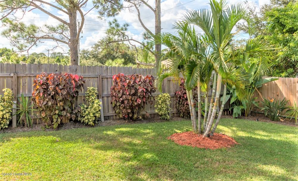 492 Warrington Road Southwest Palm Bay, FL 32908 - Photo 6 of 18 Attractive landscaping.