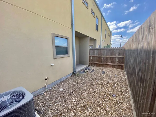 $1,200 | 3523 West Sprague Street, Unit 4, Edinburg, TX 78539