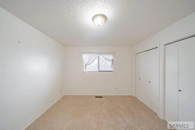 $324,900 | 3925 East 109 North, Ucon, ID 83401