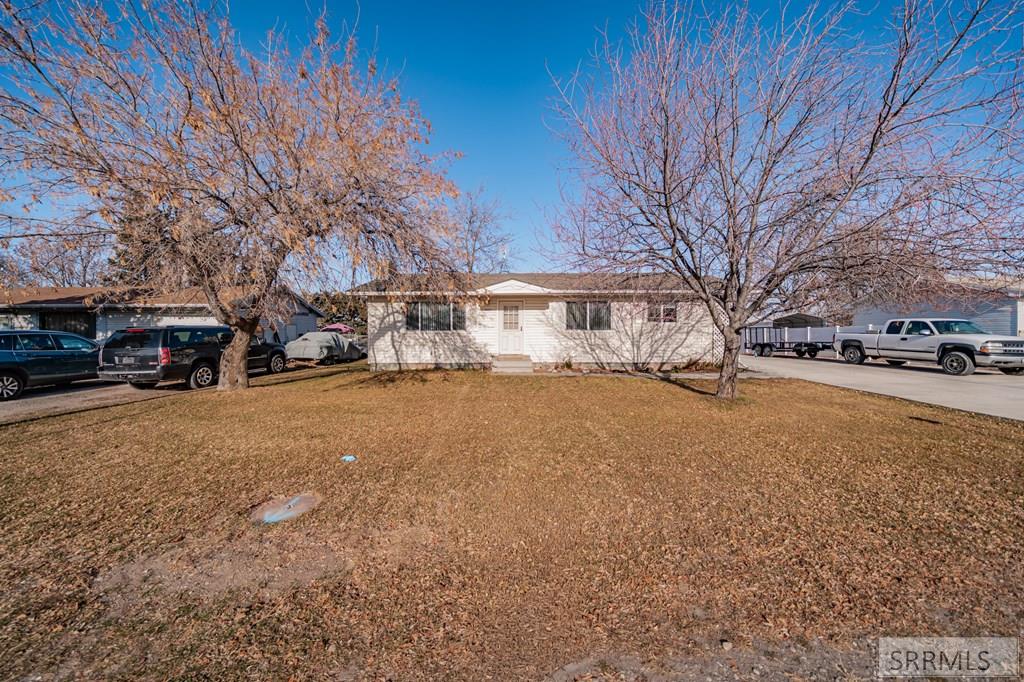 3925 East 109 North Ucon, ID 83401 - Photo 2 of 44