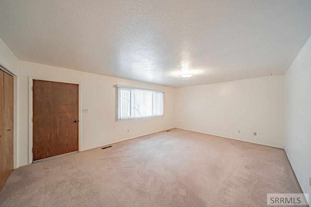 3925 East 109 North Ucon, ID 83401 - Photo 3 of 44