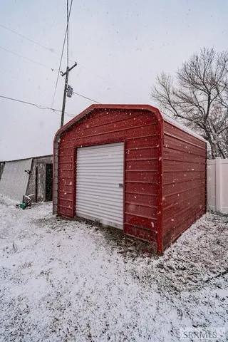 $324,900 | 3925 East 109 North, Ucon, ID 83401