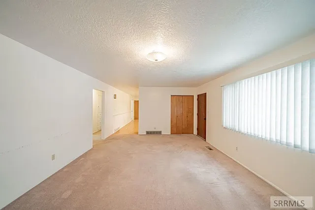 $324,900 | 3925 East 109 North, Ucon, ID 83401