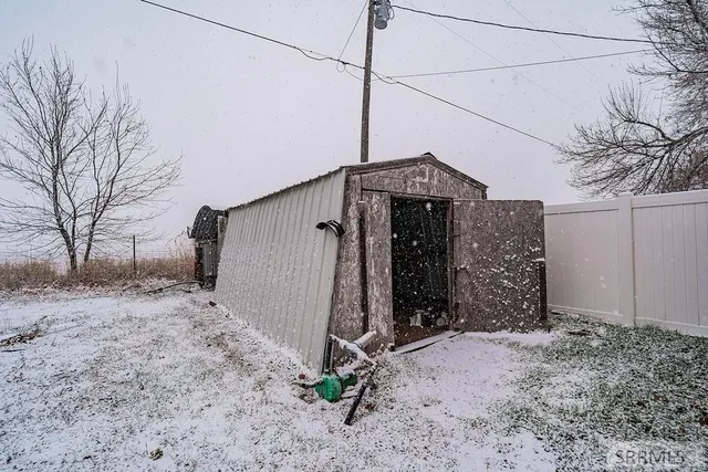 $324,900 | 3925 East 109 North, Ucon, ID 83401