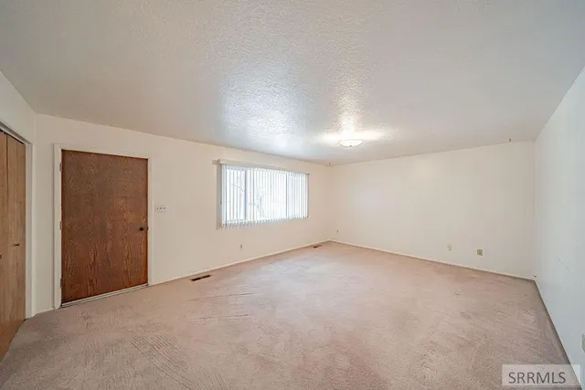 $324,900 | 3925 East 109 North, Ucon, ID 83401