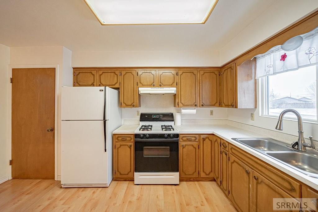 3925 East 109 North Ucon, ID 83401 - Photo 8 of 44