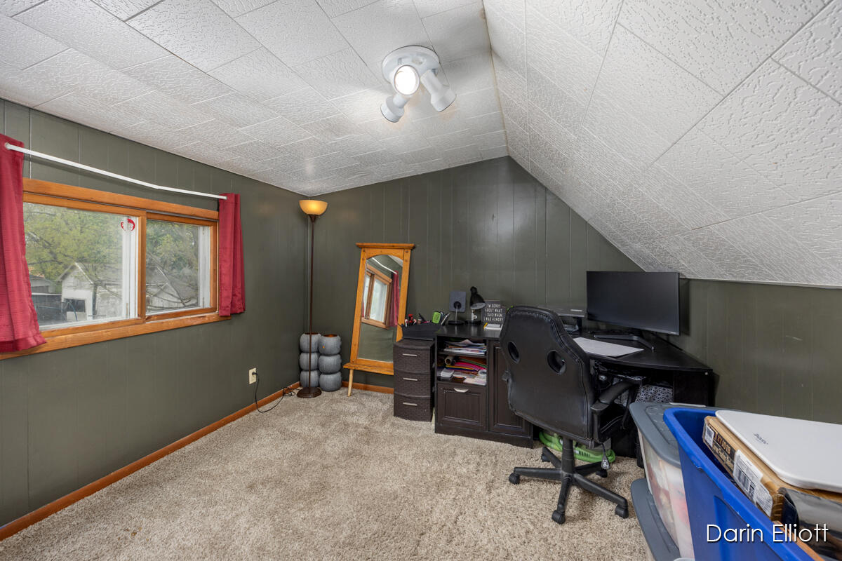 321 West Ellis Street Belding, MI 48809 - Photo 21 of 33 IMG_1014