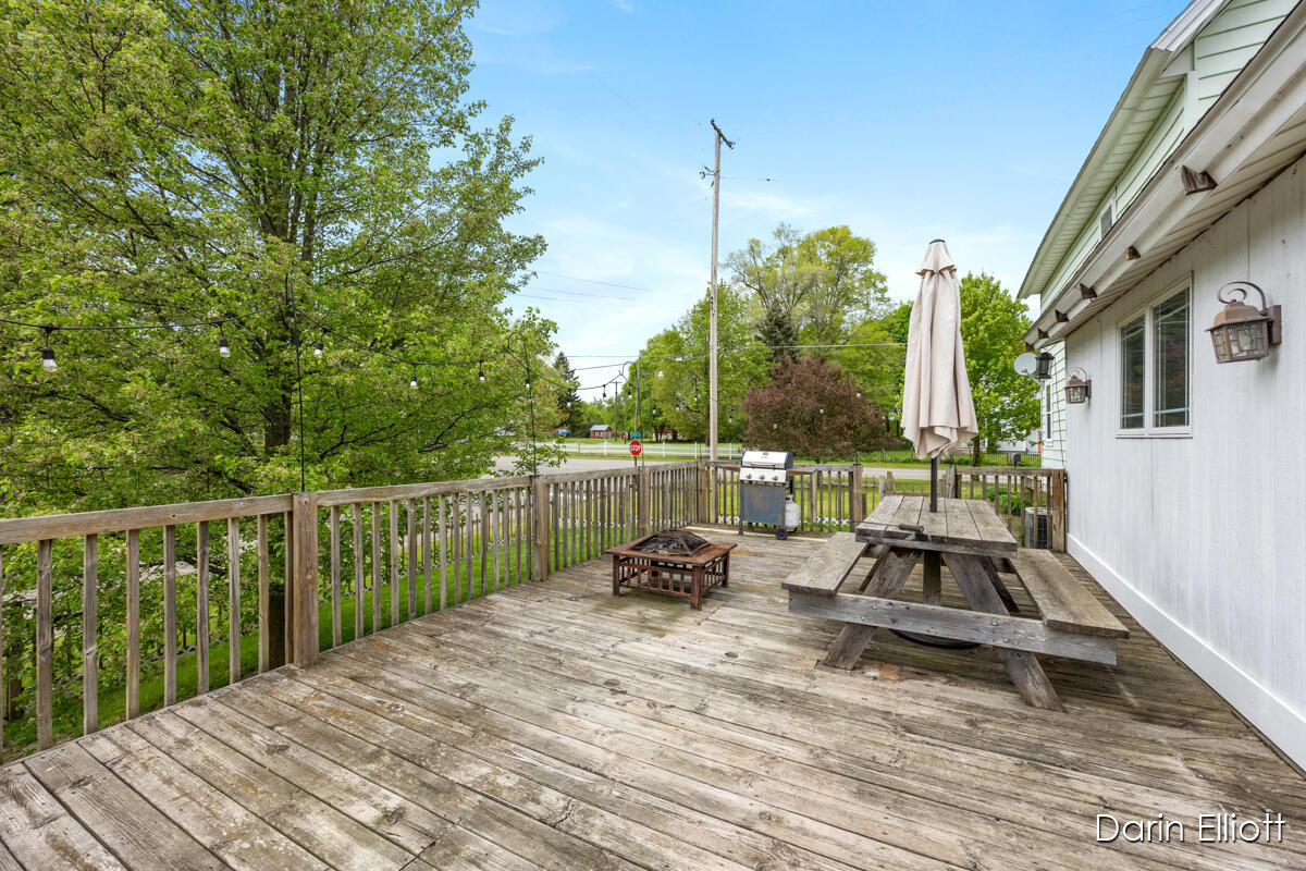 321 West Ellis Street Belding, MI 48809 - Photo 24 of 33 IMG_1017