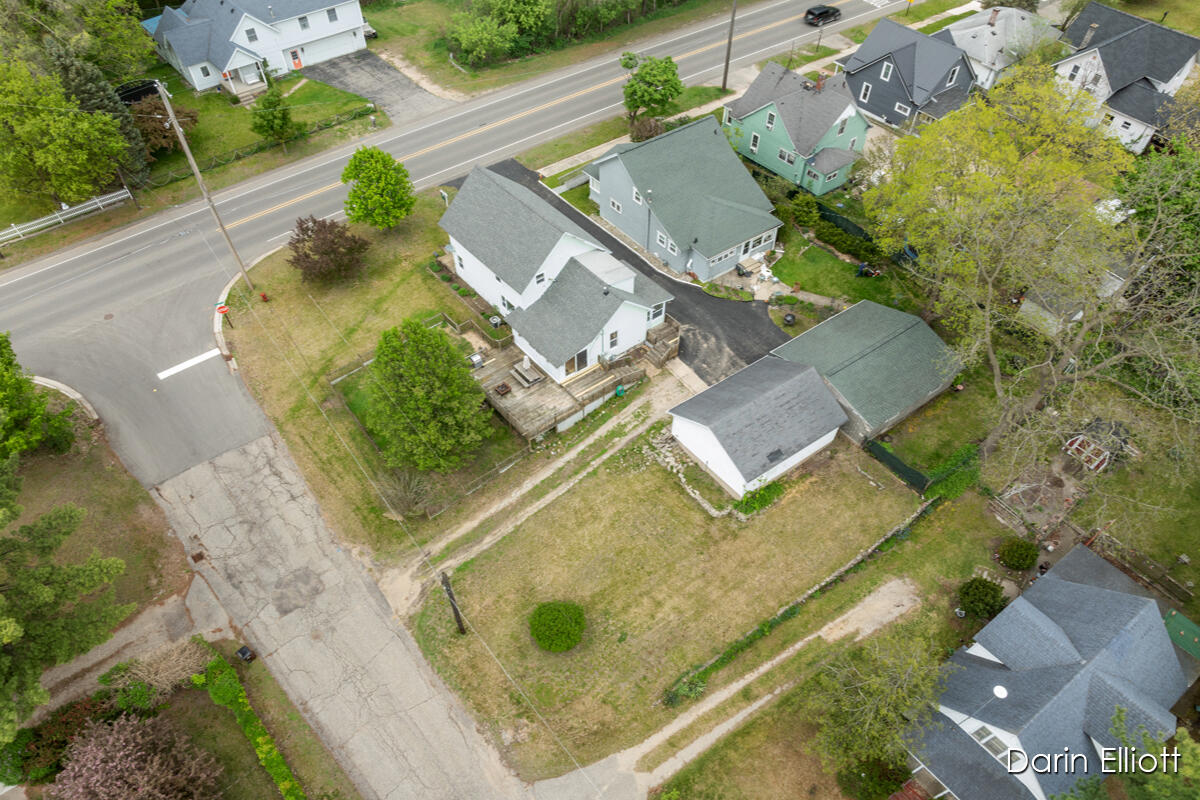 321 West Ellis Street Belding, MI 48809 - Photo 31 of 33 IMG_1027