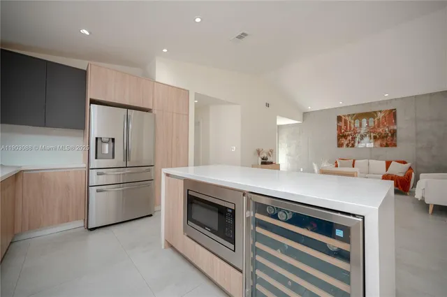 $749,000 | 9921 Northwest 32nd Street, Doral, FL 33172