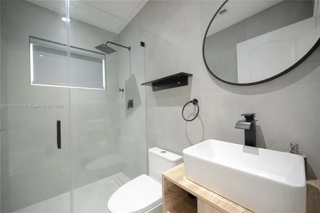 $749,000 | 9921 Northwest 32nd Street, Doral, FL 33172