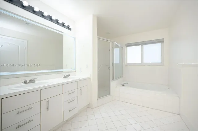 $749,000 | 9921 Northwest 32nd Street, Doral, FL 33172