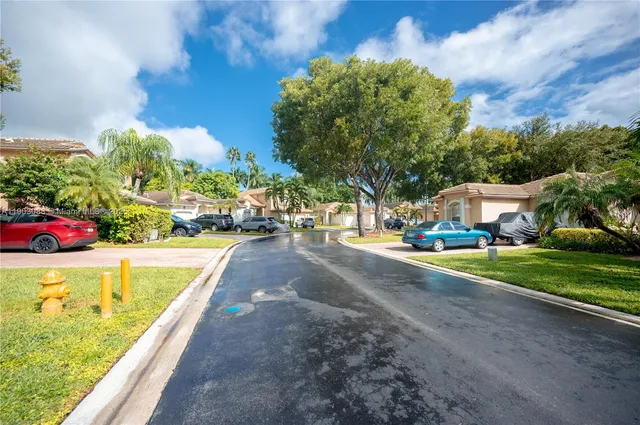 $749,000 | 9921 Northwest 32nd Street, Doral, FL 33172