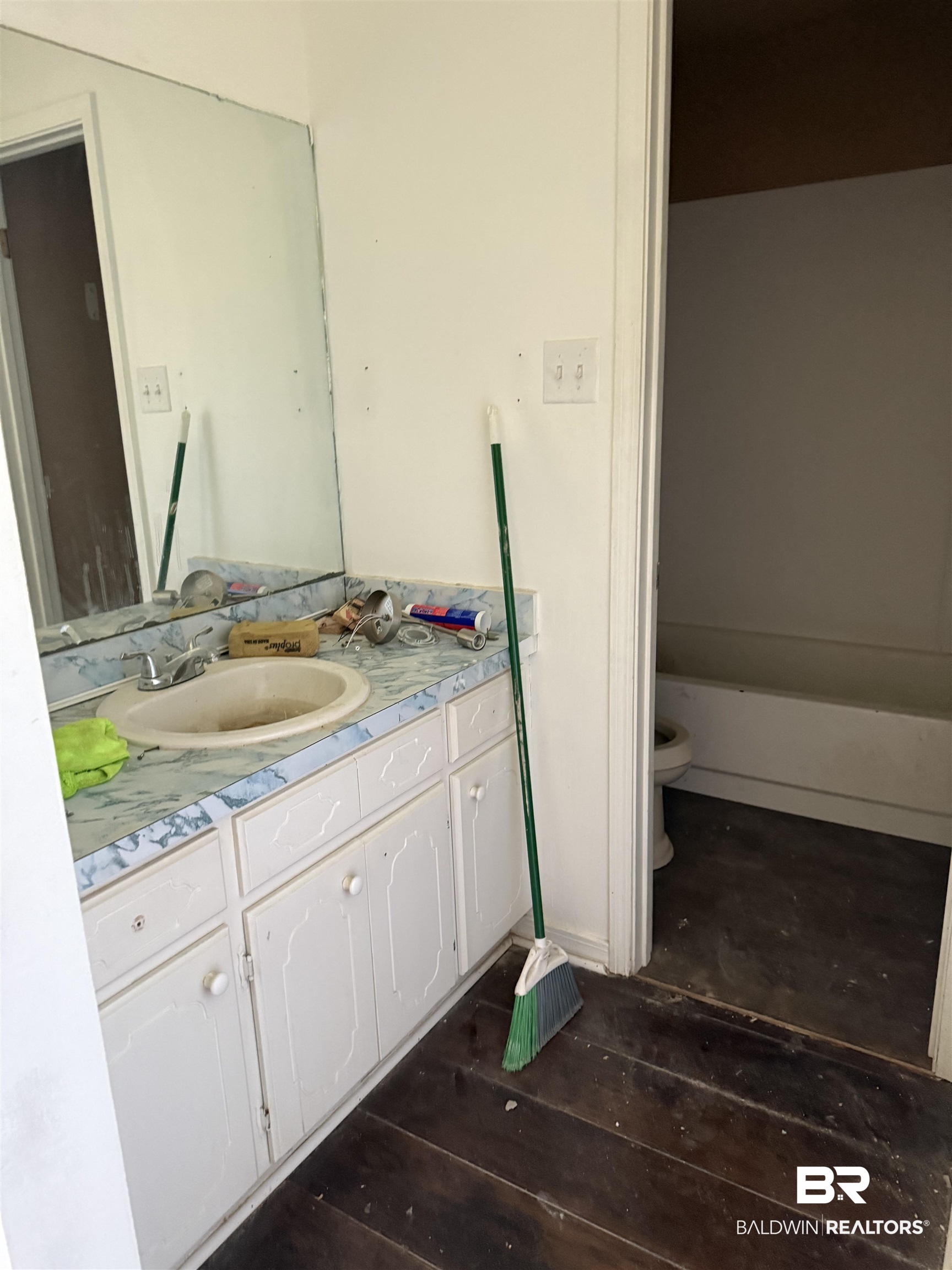 421 Chavers Street Mobile, AL 36617 - Photo 10 of 12 Gallery Image 10