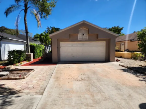 $3,500 | 3760 Northwest 19th Street, Coconut Creek, FL 33066