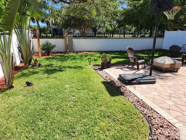 $3,500 | 3760 Northwest 19th Street, Coconut Creek, FL 33066