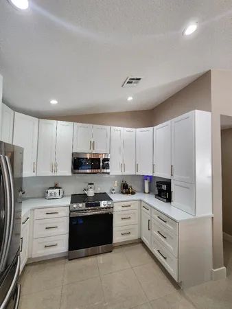 $3,500 | 3760 Northwest 19th Street, Coconut Creek, FL 33066