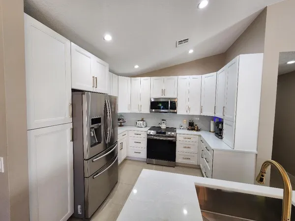$3,500 | 3760 Northwest 19th Street, Coconut Creek, FL 33066