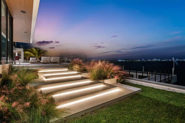 $125,000 | 11400 North Bayshore Drive, North Miami, FL 33181