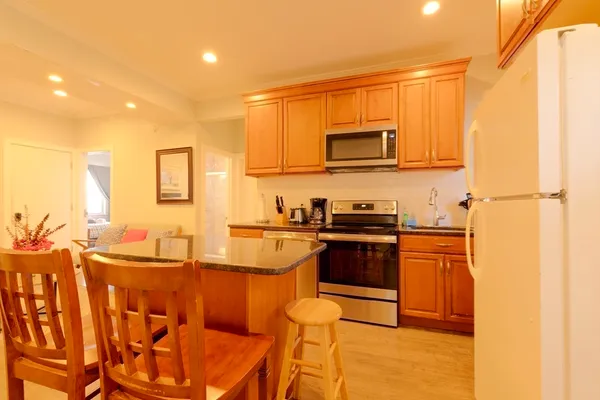 $5,400 | 157 Perkins Street, Unit 1, Somerville, MA 02145