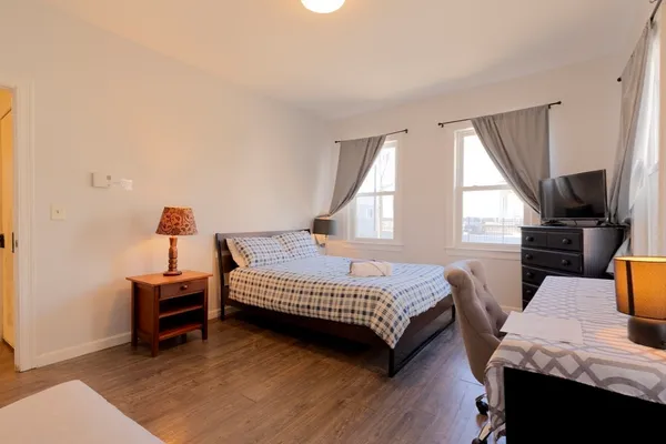 $5,400 | 157 Perkins Street, Unit 1, Somerville, MA 02145