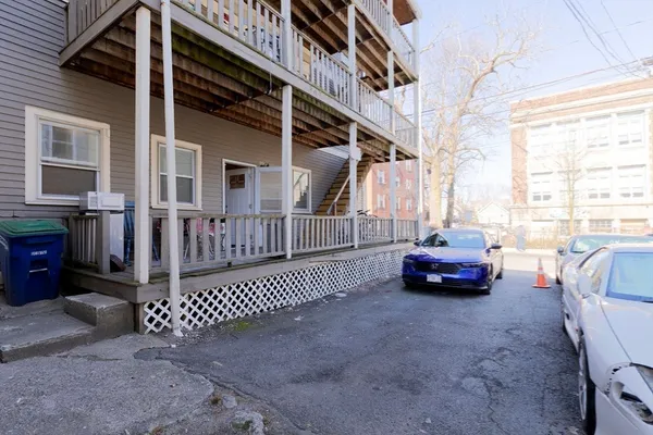 $5,400 | 157 Perkins Street, Unit 1, Somerville, MA 02145