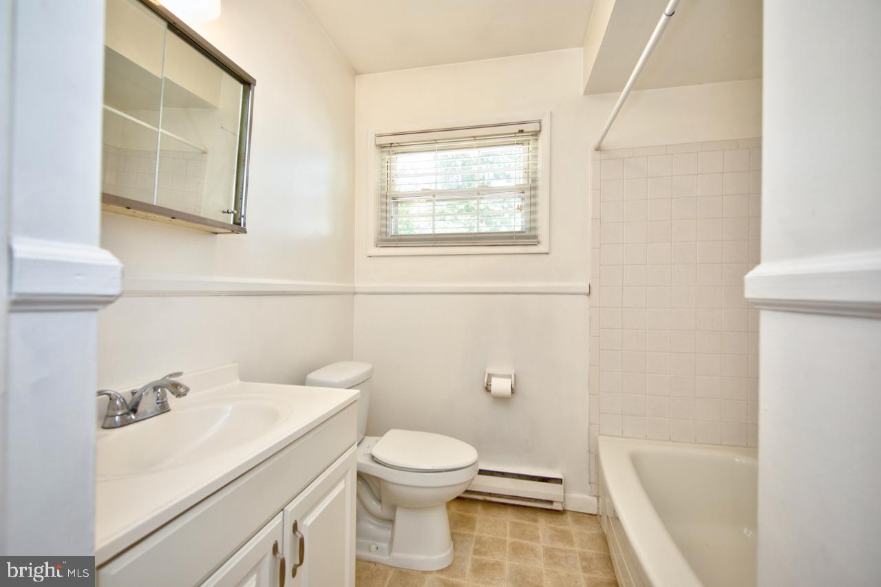 807 Falconer Road Joppa, MD 21085 - Photo 10 of 22 Main level full bathroom