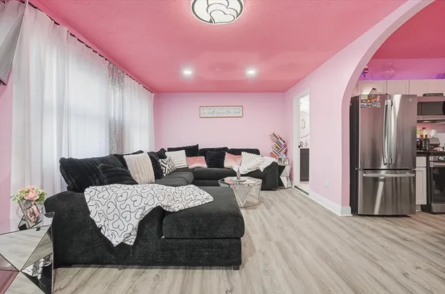 $249,900 | 215 Parks Avenue, Joliet, IL 60432