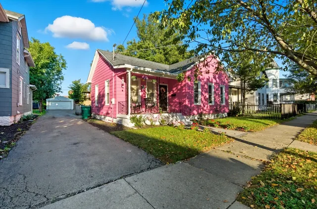 $249,900 | 215 Parks Avenue, Joliet, IL 60432
