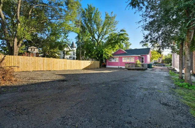 $249,900 | 215 Parks Avenue, Joliet, IL 60432