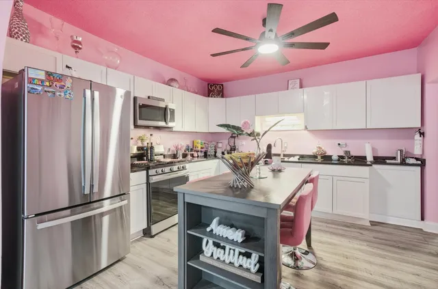 $249,900 | 215 Parks Avenue, Joliet, IL 60432