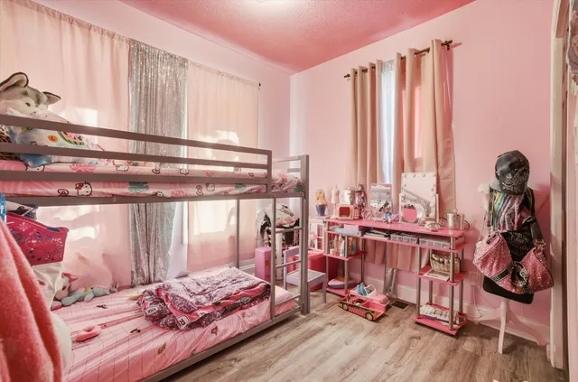 $249,900 | 215 Parks Avenue, Joliet, IL 60432