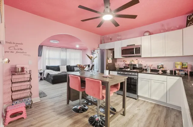 $249,900 | 215 Parks Avenue, Joliet, IL 60432