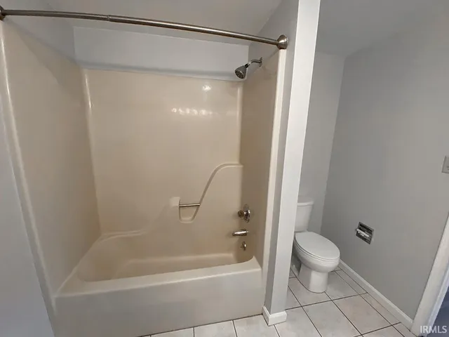 $1,800 | 111 East 6th Street, Unit D, Bloomington, IN 47408