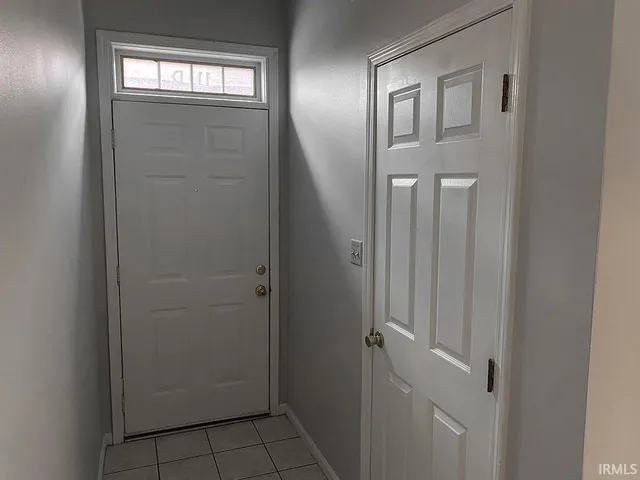 $1,800 | 111 East 6th Street, Unit D, Bloomington, IN 47408