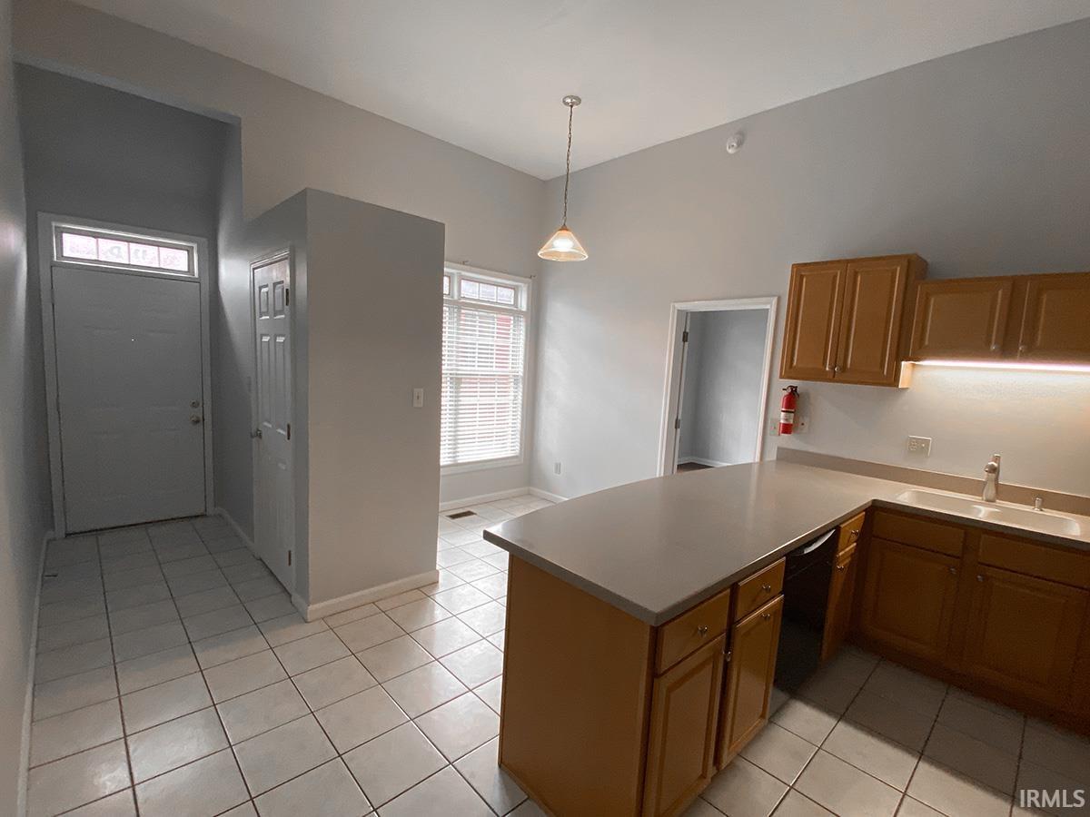 111 East 6th Street, Unit D Bloomington, IN 47404 - Photo 7 of 25