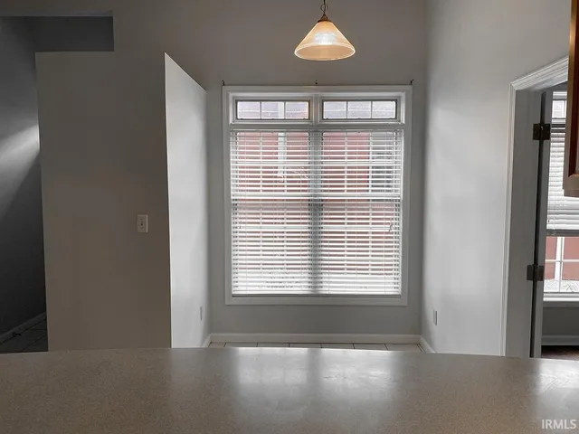 $1,800 | 111 East 6th Street, Unit D, Bloomington, IN 47408