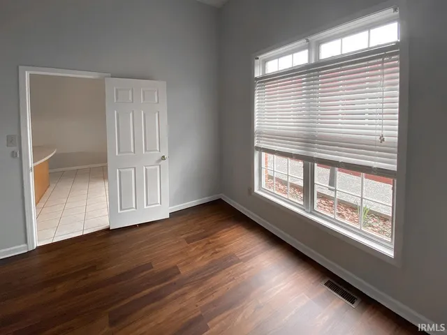 $1,800 | 111 East 6th Street, Unit D, Bloomington, IN 47408