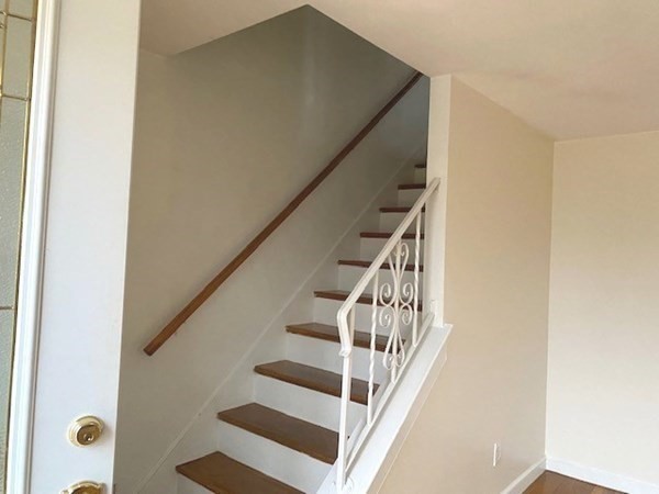 29 Vinald Road, Unit 1 Medfield, MA 02052 - Photo 6 of 17