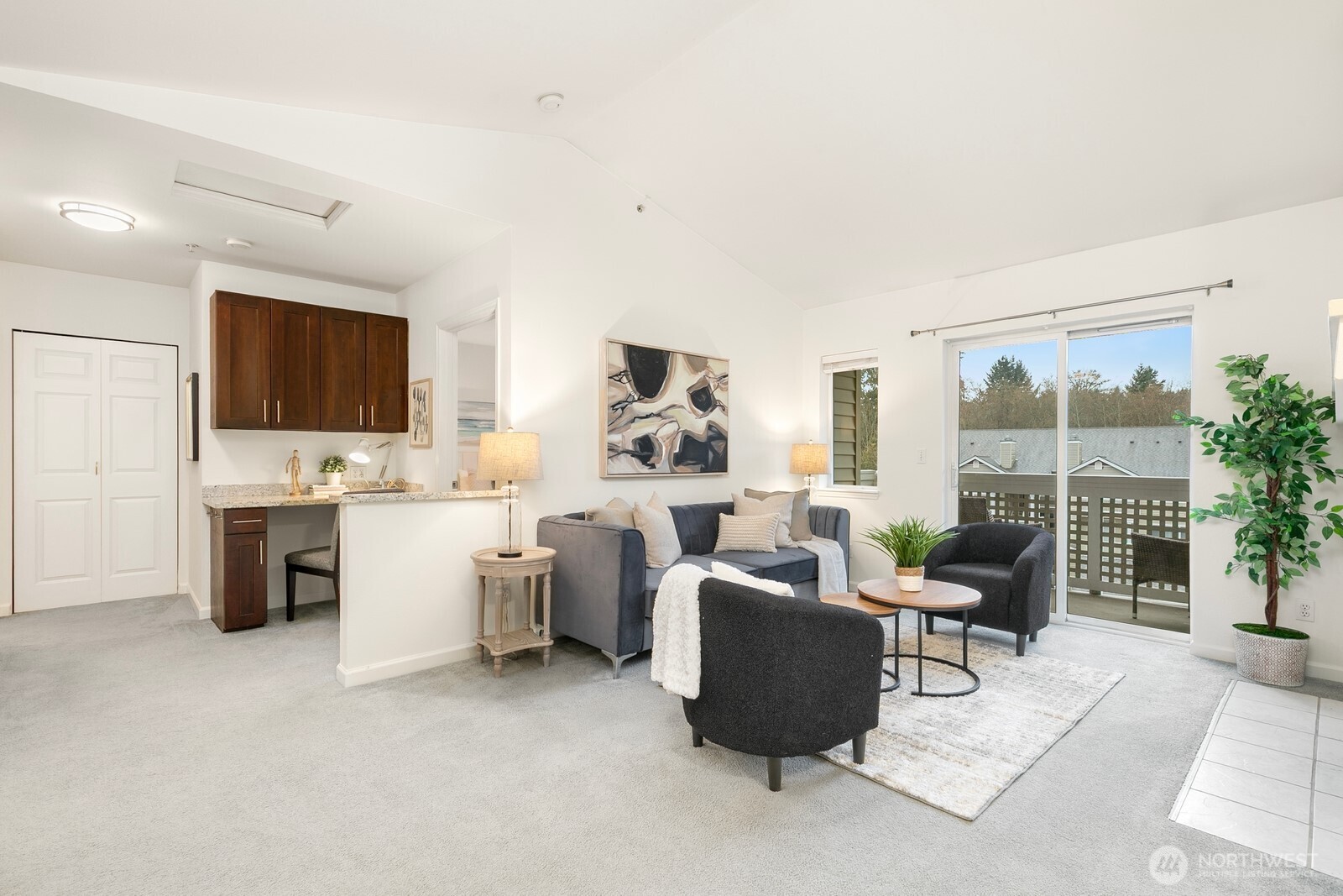 15300 112th Avenue Northeast, Unit C304 Bothell, WA 98011 - Photo 5 of 18